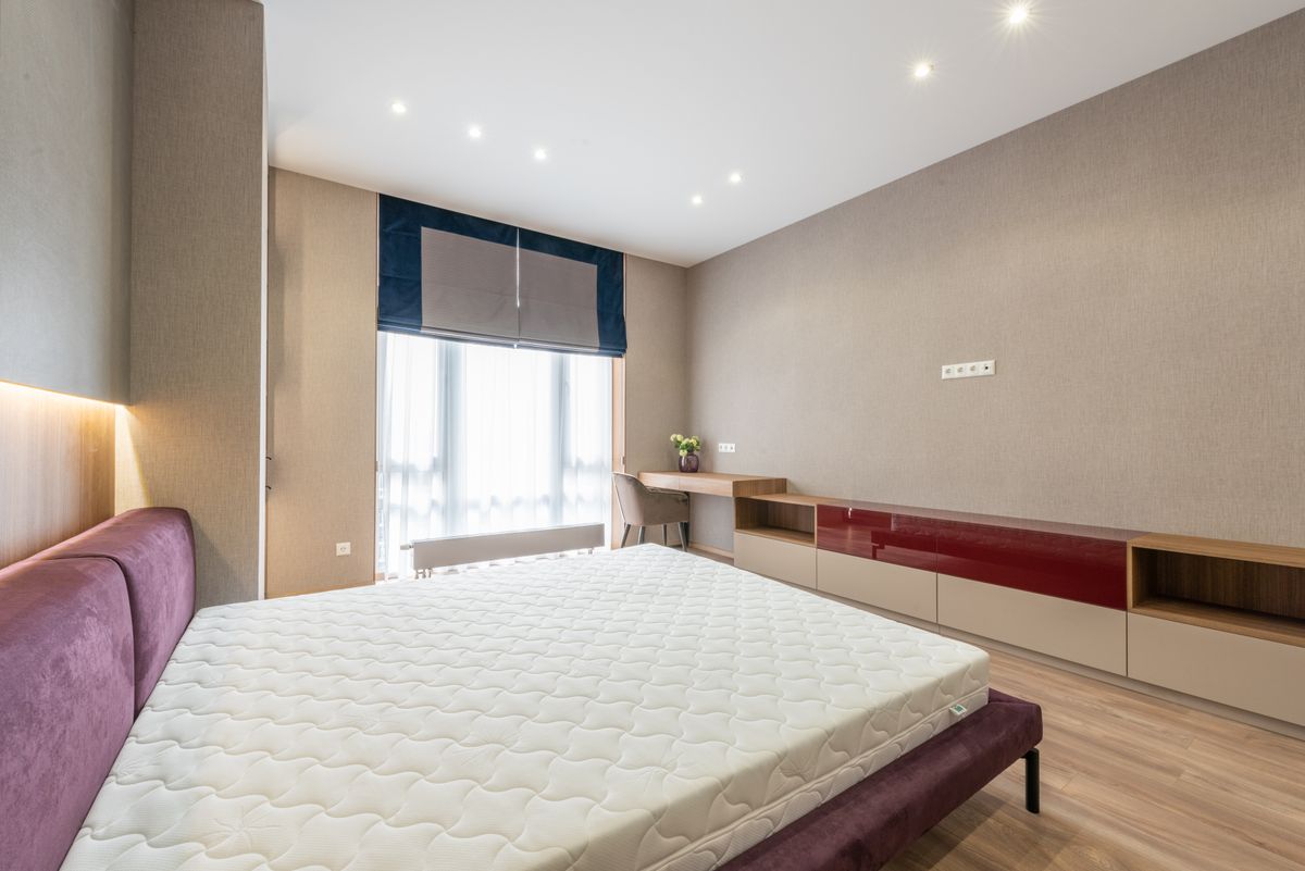 Pocket Spring Mattress (King · 10 inch)